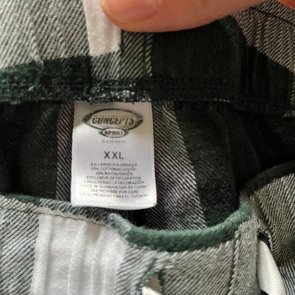 Michigan State Spartans Green and White Checkered Lounge Pants, Size XXL - Picture 4 of 4